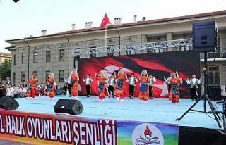 Odunpazarı’nda Halk Oyunları Şenliği