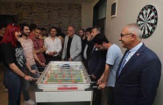 Öğrenci merkezi gün sayıyor