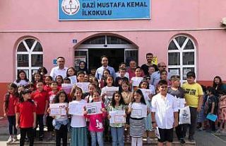 Öğrencilerin karne heyecanı