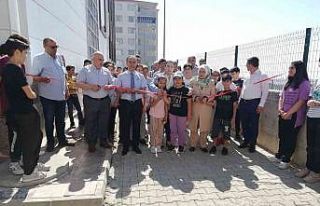 Öğrencilerin yıl sonu resim sergisi büyük ilgi...