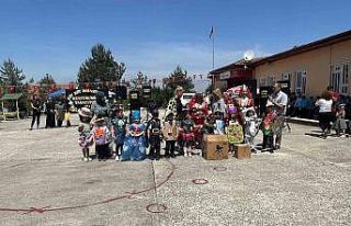 “Okul okul dolaşıyoruz, kültürümüzü tanıtıyoruz”...