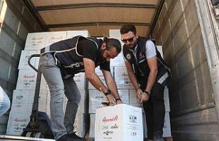 Ölüdeniz’de Kamyon kasasında 8 bin şişe kaçak...