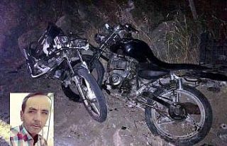 Ölümüne tesadüf...Akrabalar motosikletle çarpıştı:...