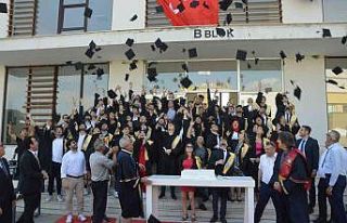 Orhangazi’de mezuniyet sevinci