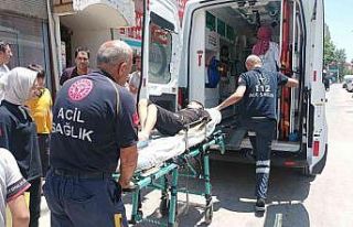 Otomobilin çarptığı yaya yaralandı