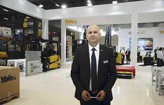 Otonom yükleme ve istifleme makineleri görücüye...