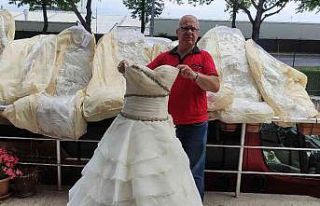 (Özel) Bursa’da askıda gelinlik..Gelinlikleri...