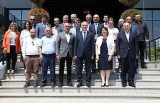 Özlü’den iş dünyasına çağrı “Düzce için...