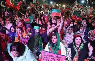 Pakistan’da enflasyon protestosu