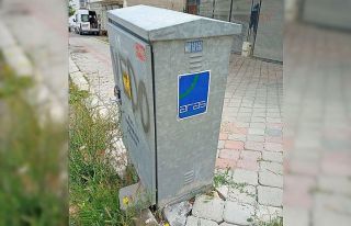 Pano kilitlerinin kırılması ve çalınması bölgede...