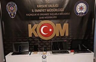 Paravan şirket kurarak 100 milyon dolandırdılar