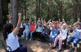 Parkinson hastaları piknikte moral buldu