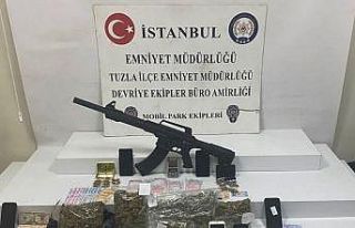 Pendik’te uyuşturucu ticareti yapılan iş yerine...