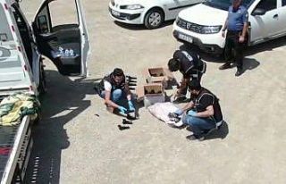 Polis denetim yaptığı dron ile silah kaçakçısını...