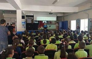 Polis ekipleri 3 bin 524 öğrenciye eğitim verdi