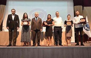 Rektör Ak: "Kadın eli değen her yer mükemmelleşir"