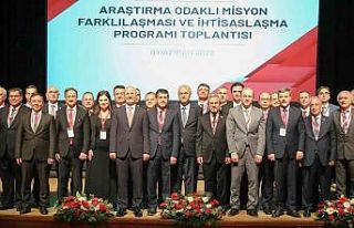 Rektör Çomaklı araştırma üniversiteleri iş...