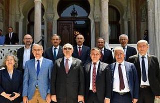 Rektör Çomaklı, ÜAK yönetim kurulu toplantısına...