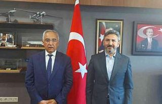Rektör Turgut, Milletvekili Aydın ile bir araya...