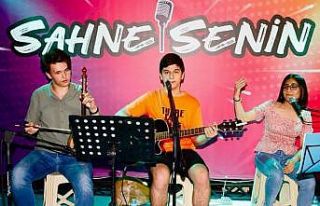 "Sahne Senin" ile gençlerden müzik ziyafeti