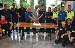 Salihli Polisinden jandarmaya 183. yıl pastası