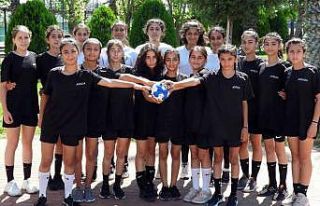 Şampiyonlar Kepezspor’da