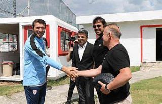 Samsunspor efsanelerinden Samsunspor futbolcularına...