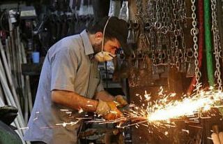 Sanayi üretimi nisanda yıllık yüzde 10,8 arttı