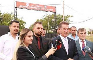Sarıgül, Kırşehir E-Tipi Cezaevi önünde af çağrısını...