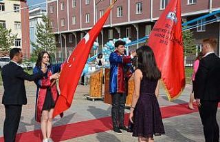 SCÜ Vakıf Okullarında mezuniyet coşkusu