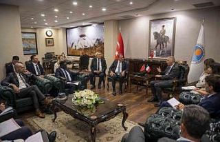 Seçer: "Hep beraber geleceğe bakmanın daha...