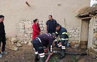 Sel suları tarım arazilerini sular altında bırakıp,...