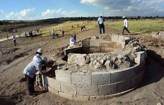 Selçuklu Meydan Mezarlığı’nda yeni mezarlar...
