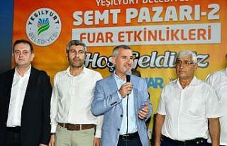 Semt pazarı fuar etkinlikleri ile hizmete girdi
