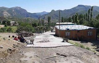 Şenoba Belediyesi’nden parke döşeme çalışması