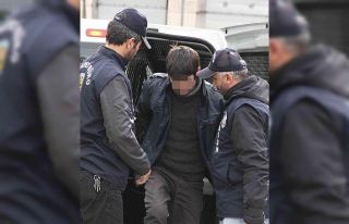 Sevgilisini öldürmekten beraat eden şahıs darp...