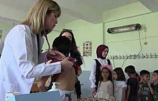 Siirt’te köy okulu öğrencileri sağlık taramasından...