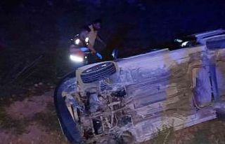 Siirt’te otomobil şarampole yuvarlandı: 2’si...