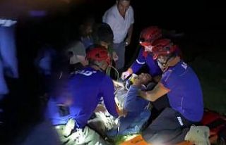 Silahla yaralanan çoban helikopterle hastaneye kaldırıldı