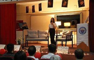 Silopi’de öğrencilerin şiir dinletisi takdir...