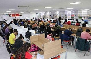 Sınava girecek öğrencilerden Canpolat’a teşekkür