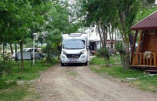 Sinop’ta sezonun ilk karavan kafilesi, çiçek ve...