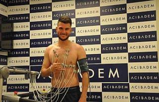 Sivasspor’da Robin Yalçın sağlık kontrolünden...