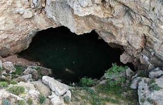 Sivas’ta gizemli mağara yağışların etkisiyle...