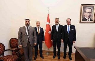 Söke Ticaret Borsası Başkanı Nejat Seğel, Bakan...