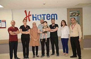 Su bile içemeyen Iraklı Ali, artık beslenebiliyor