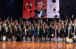 SÜ Mimarlık ve Tasarım Fakültesinde mezuniyet...