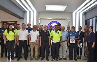 Sürücü kursunu başarıyla tamamlayan 362 emniyet...