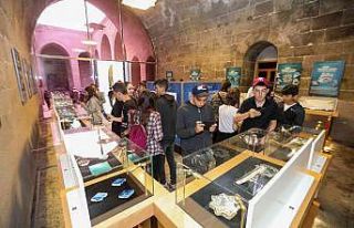 Talaslı öğrenciler, gezerek öğrendiler