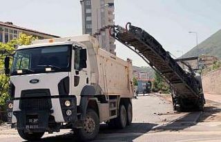 Talas’ta asfalt yenileniyor, sökülenler altyapı...